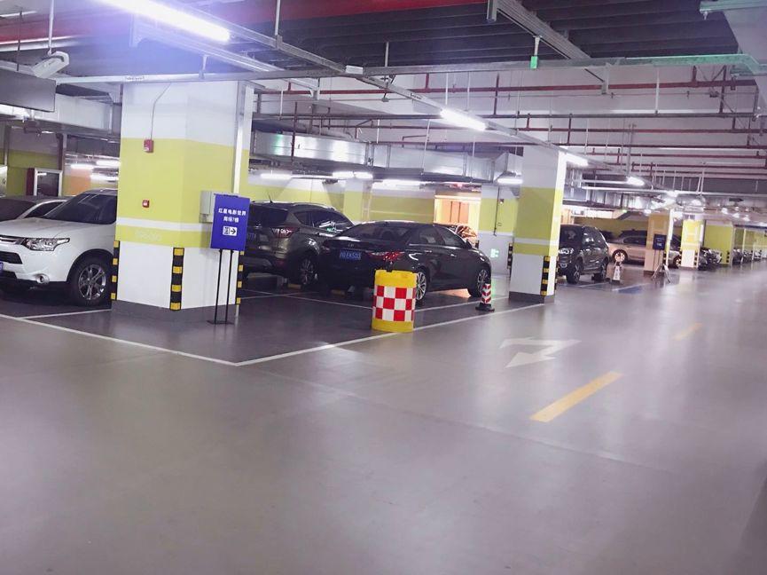 【案例分享】上海愛琴海購物中心 多功能面層自流平耐磨降噪防潮一網打盡